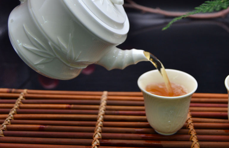白瓷茶器上的茶漬怎么清洗?(圖2) 白瓷茶器上的茶漬怎么清洗?(圖2)